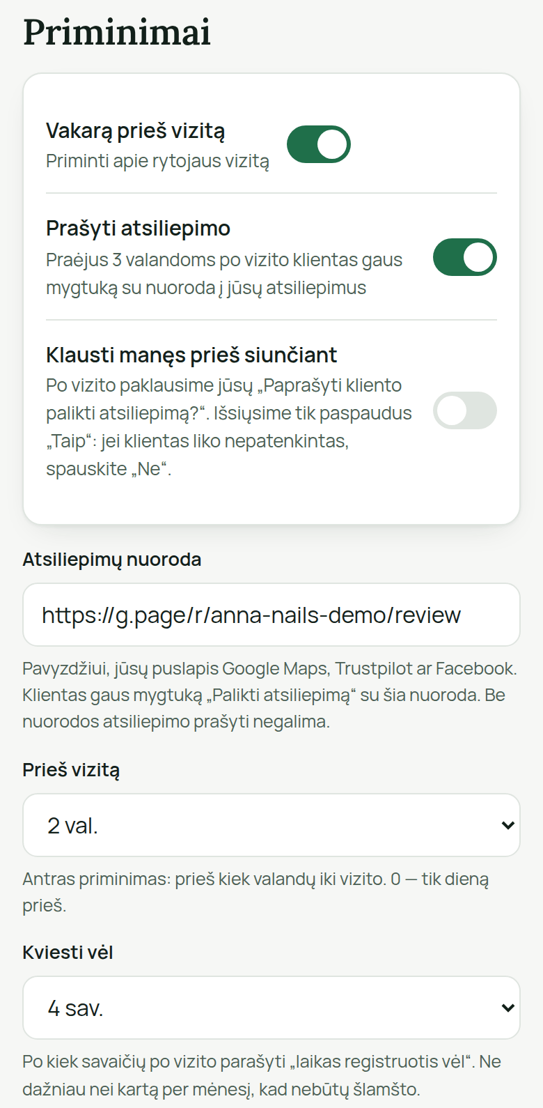 AiKlient kabinetas, „Botas → Priminimai“: „Vakarą prieš vizitą“, „Prašyti atsiliepimo“, „Klausti manęs prieš siunčiant“, „Atsiliepimų nuoroda“, „Prieš vizitą: 2 val.“, „Kviesti vėl: 4 sav.“